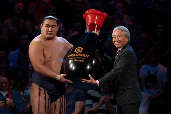 Сумо, история сумо, правила, форма одежды, как проводятся соревнования, сколько едят сумоисты, ранги и дивизионы сумо Сумо, история сумо, правила, форма одежды, как проводятся соревнования, сколько едят сумоисты, ранги и дивизионы сумо